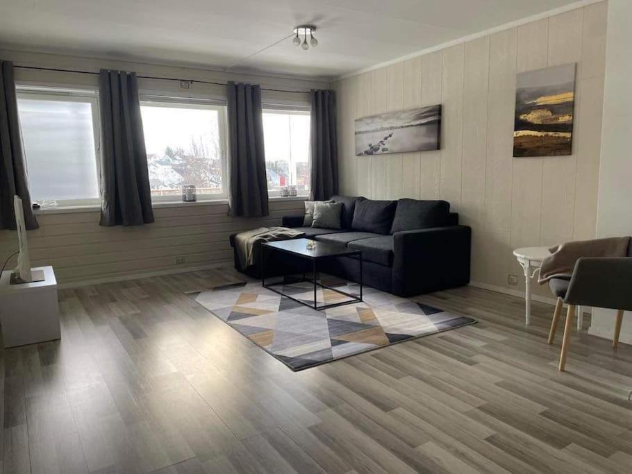 Sentral Og Koselig Leilighet Тромсьо Екстериор снимка